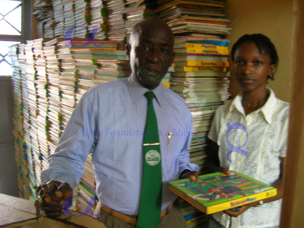 Gorvie Memorial School book donation